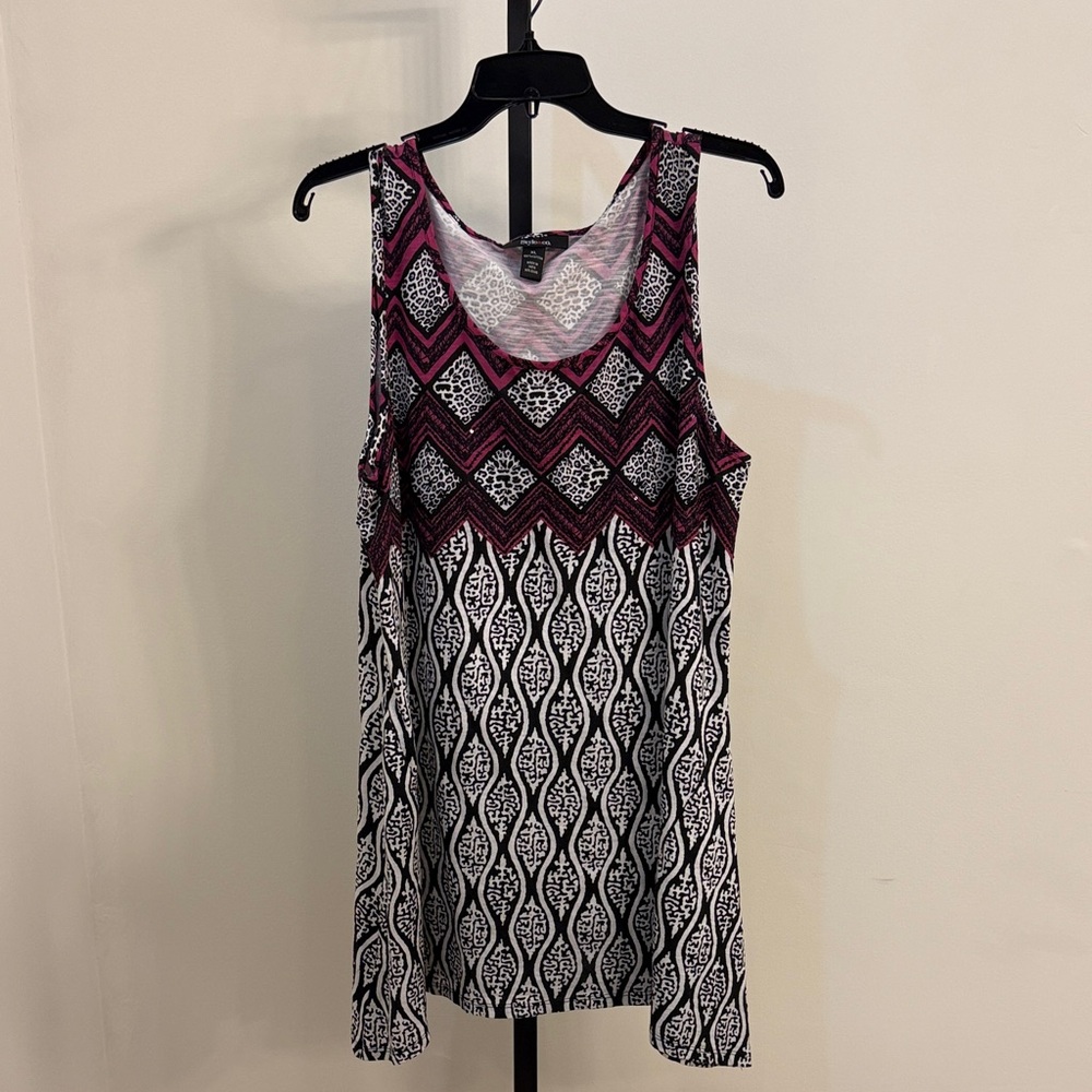 Black and Pink Geometric Sleeveless Top